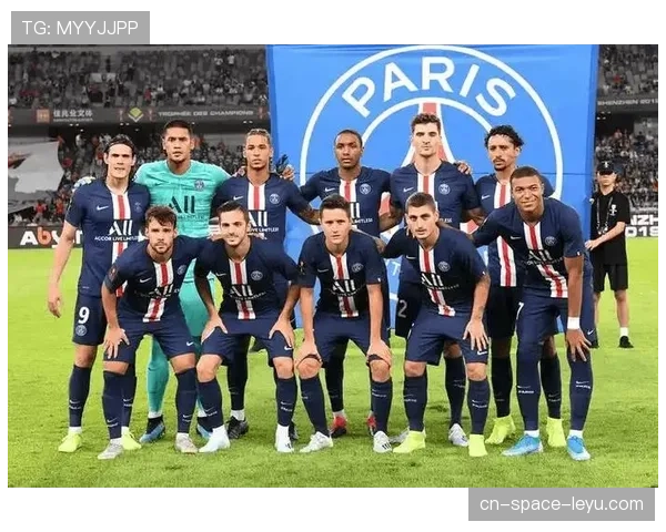 巴黎圣日耳曼vs摩纳哥:恩里克与许特尔的战术棋盘,控球哲学迎战高效反击 巴黎圣日耳曼vs摩纳哥:恩里克与许特尔的战术棋盘,控球哲学迎战高效反击