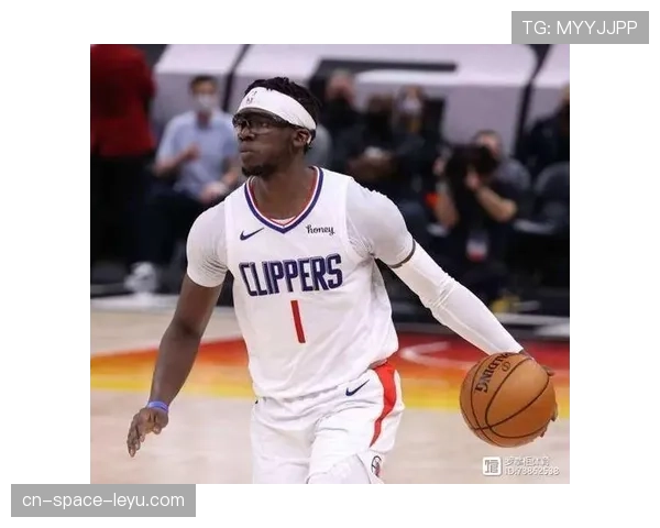 梅斯主场突发照明故障,比赛中断长达二十分钟 梅斯主场突发照明故障,比赛中断长达二十分钟